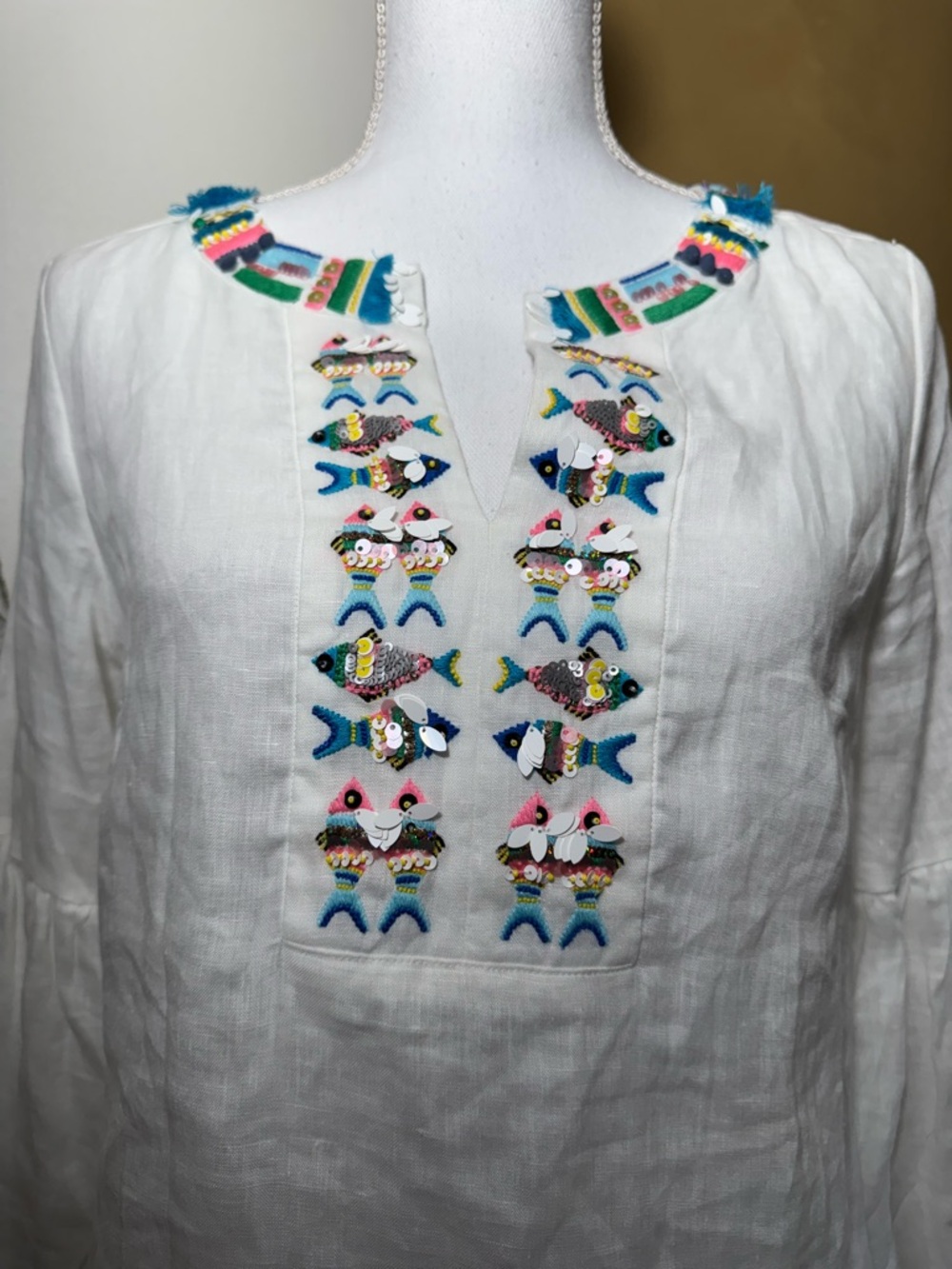 Talbots White Linen Top with Black Label Embroidered Fish